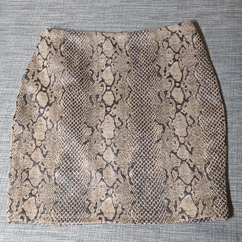 Women's Pencil Skirt By Windsor Size Small